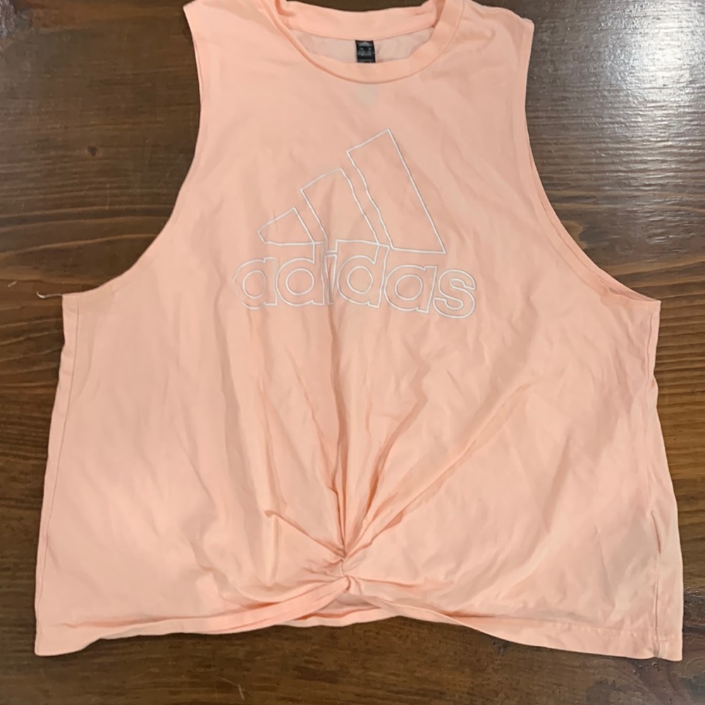 🌵3/$15 🌵 Adidas light crop top / XL